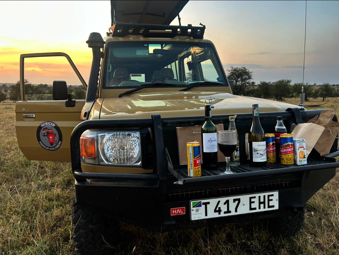 Safari camp dining area — african safari holidays, African Favour